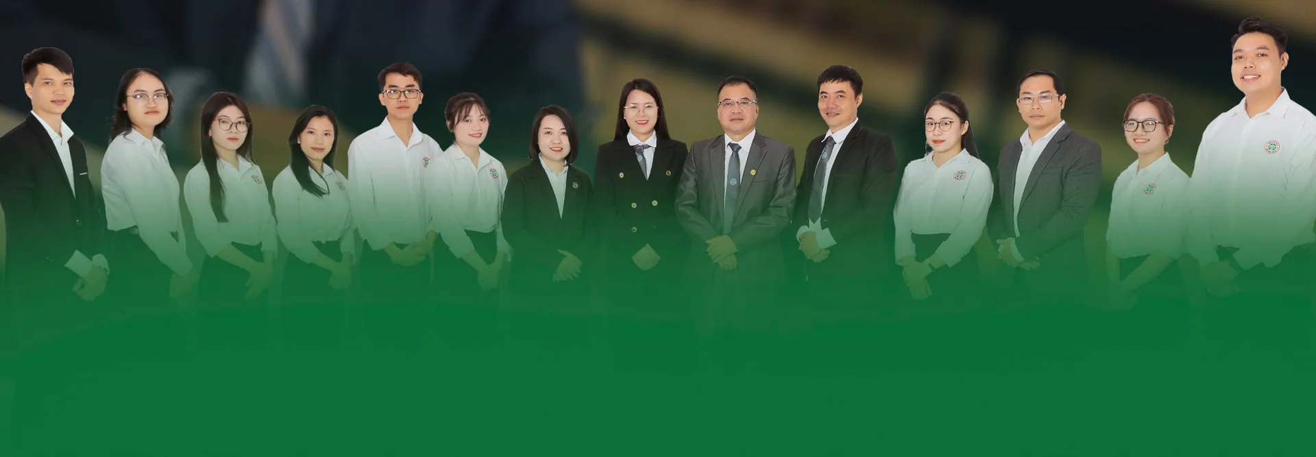 Đội ngũ Văn phòng Luật sư Tinh Hoa Việt
